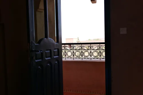 kasbah_zitoune_guesthousen_in_ouarzazate_-_triple_balcony_room