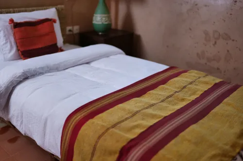 kasbah_zitoune_guesthousen_in_ouarzazate_-_triple_tamadaghte_room-4