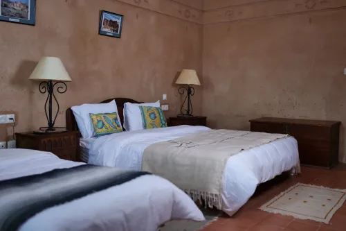 kasbah_zitoune_guesthousen_in_ouarzazate_-_triple_telouate_room