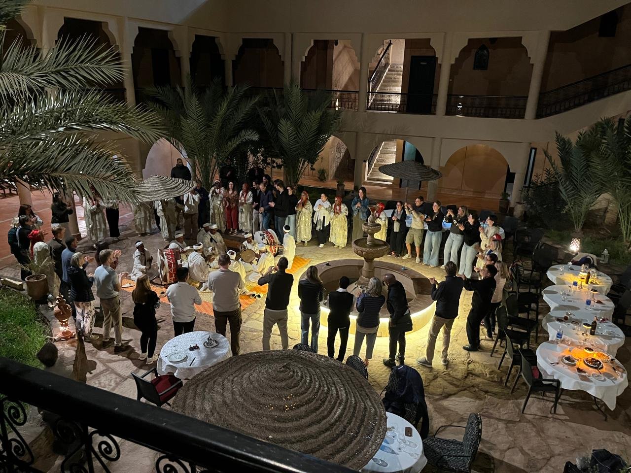 Home 28 Hôtel Ouarzazate Kasbah Zitoune avec piscine et parking gratuit.