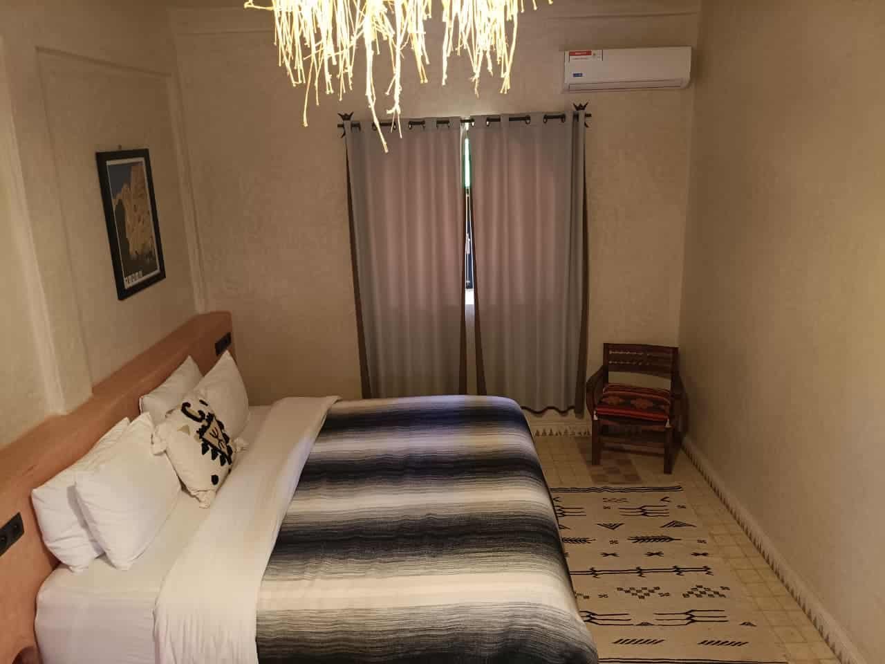 Home 23 Hôtel Ouarzazate Kasbah Zitoune avec piscine et parking gratuit.